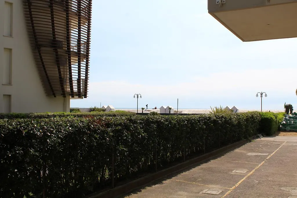 Appartamenti Diplomatic-Residence Fronte Mare-Piazza Torino-Lido Di Jesolo