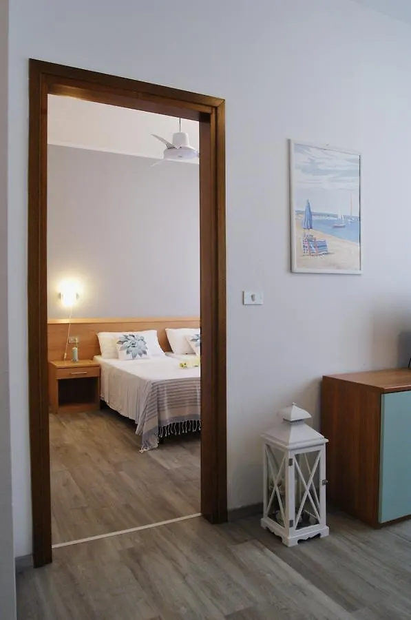 Appartamenti Diplomatic-Residence Fronte Mare-Piazza Torino-Lido Di Jesolo Itálie