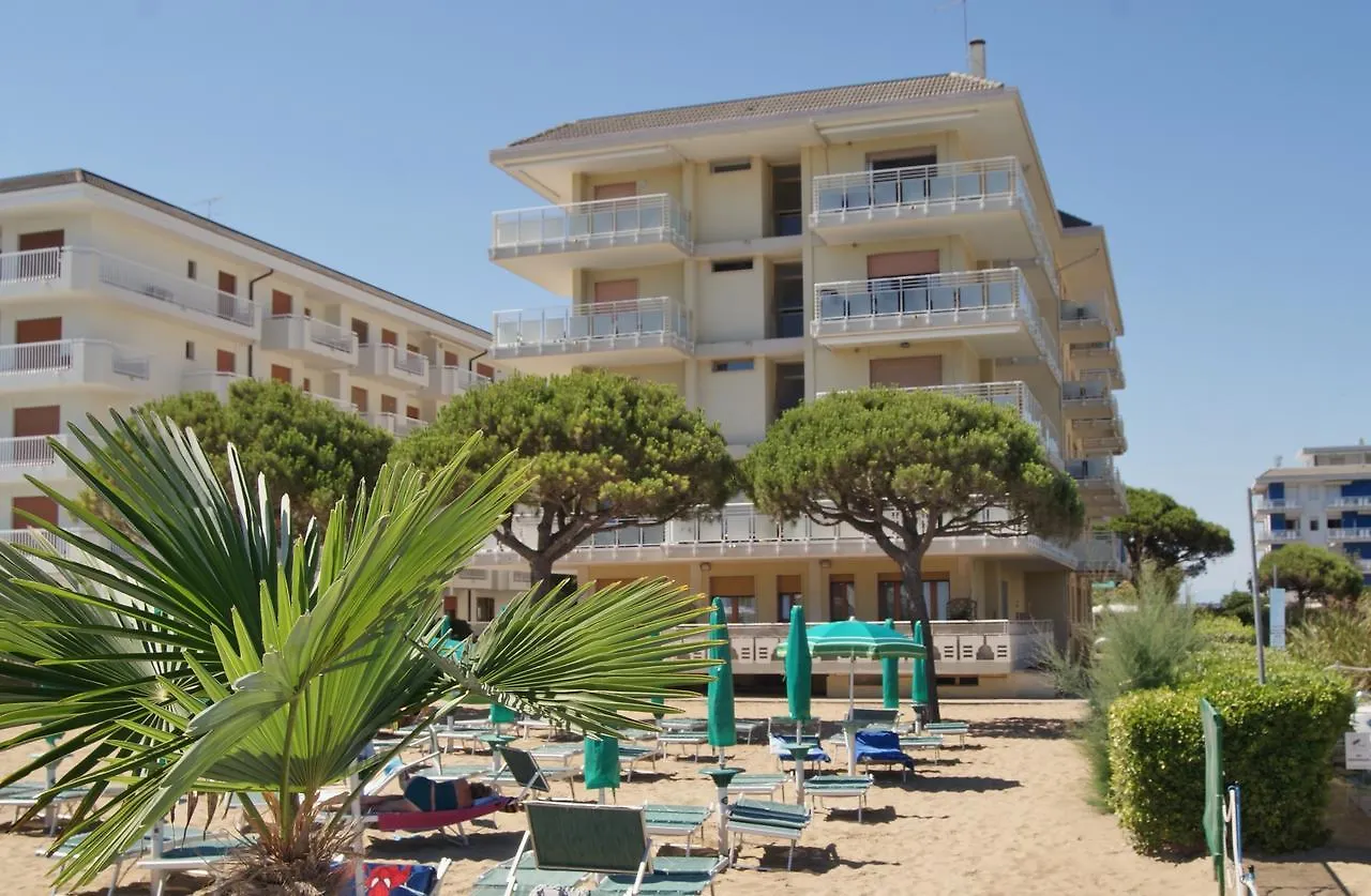Appartamenti Diplomatic-Residence Fronte Mare-Piazza Torino-Lido Di Jesolo